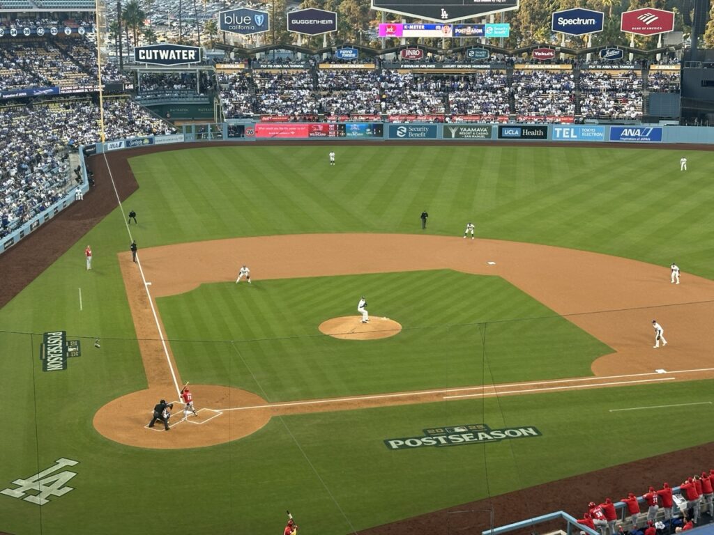 Blake Snell pitches for the Los Angeles Dodgers at Dodger Stadium during the 2025 National League Wild Card Series. Photo: Spanneraol/Wikimedia Commons, CC BY-SA 4.0.