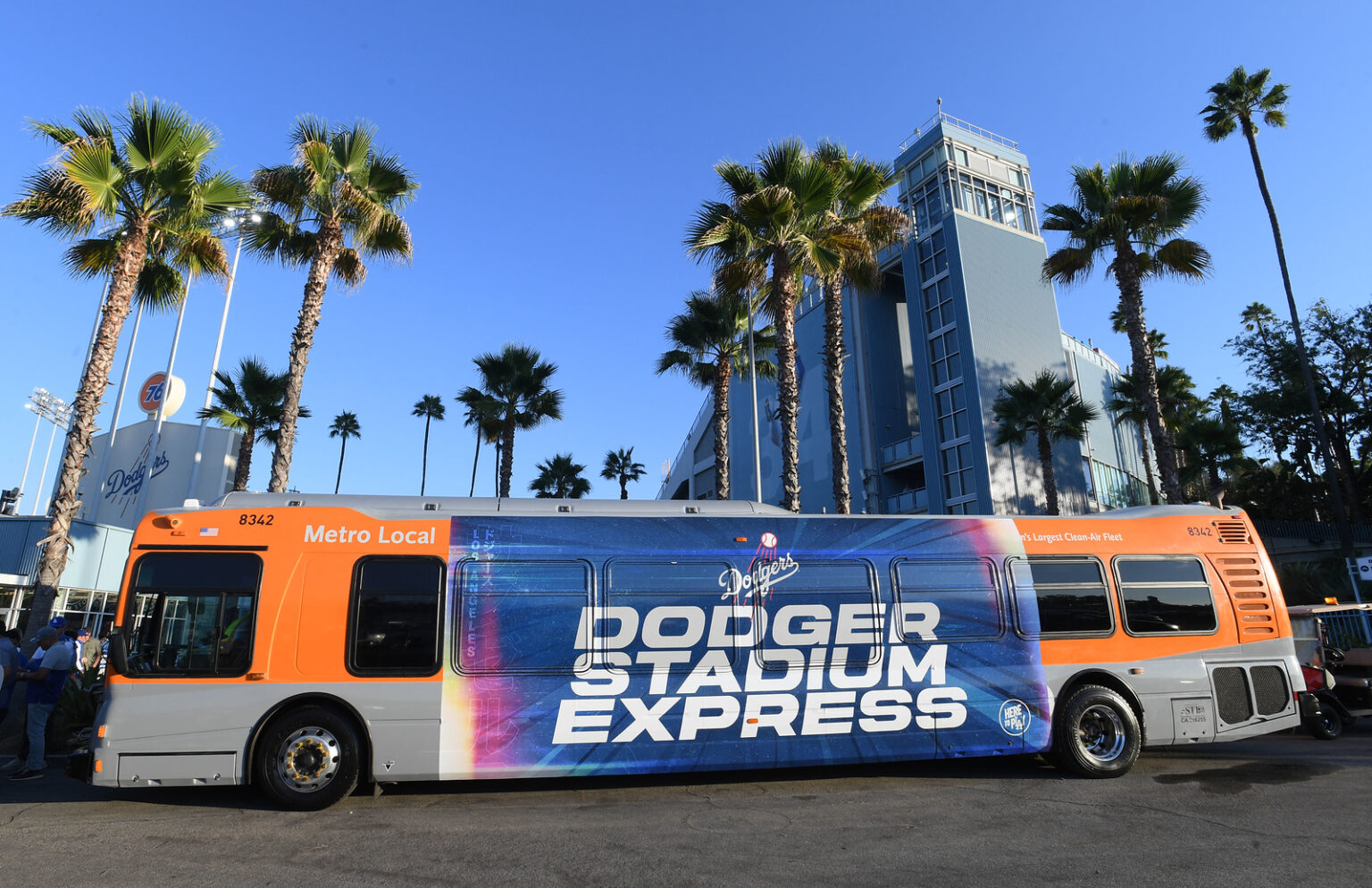 How to get to Dodger Stadium for free with the Stadium Express The Los Angeles Dodgers’ Dodger Stadium Express is seen outside the left field pavilion on September 18, 2023 at Dodger Stadium in Los Angeles, California. (LA Metro)